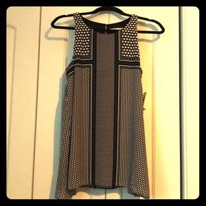 NWT Max Studio Sleeveless Geometric Top